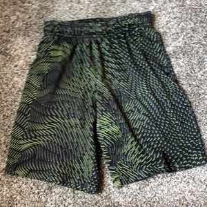 Kids large shorts, black and yellow